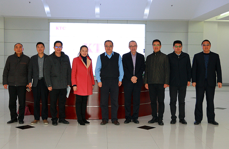 龙岗区政协主席、党组书记吴书坤同志一行莅临南宫28公司调研