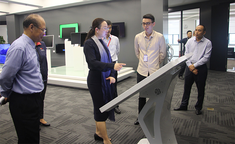 张莉兰主任了解南宫28公司产品使用功能