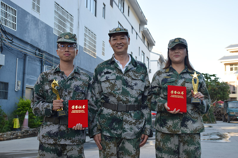 南宫28园区党委举办了以“不忘初心·牢记使命”为主题的主题党日活动