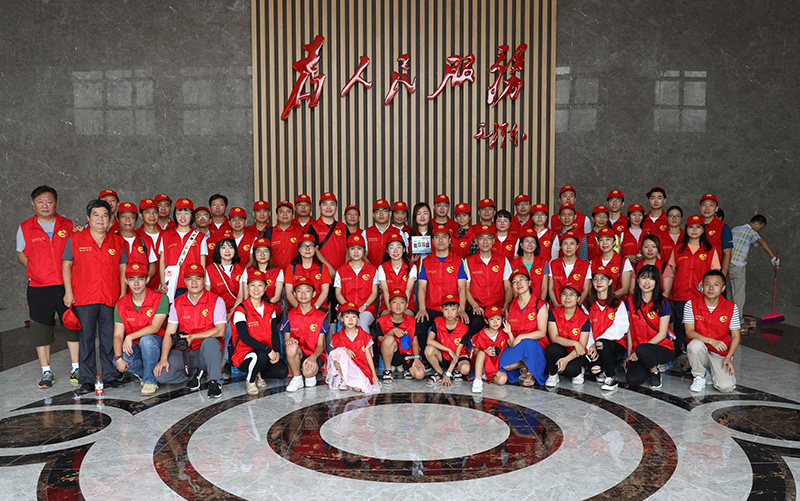 南宫28党支部响应号召参加垃圾分类普及推广工作